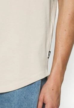 Only & Sons Herren ONSMATT LIFE LONGY TEE 7 PACK - Basic T-Shirts in 7 Farben (Weiß, Silber, Overlandtrek, Olive, Foxtrot, Monks, Schwarz) -Only & Sons Geschäft 00f147121c304072b5920250612a39e8