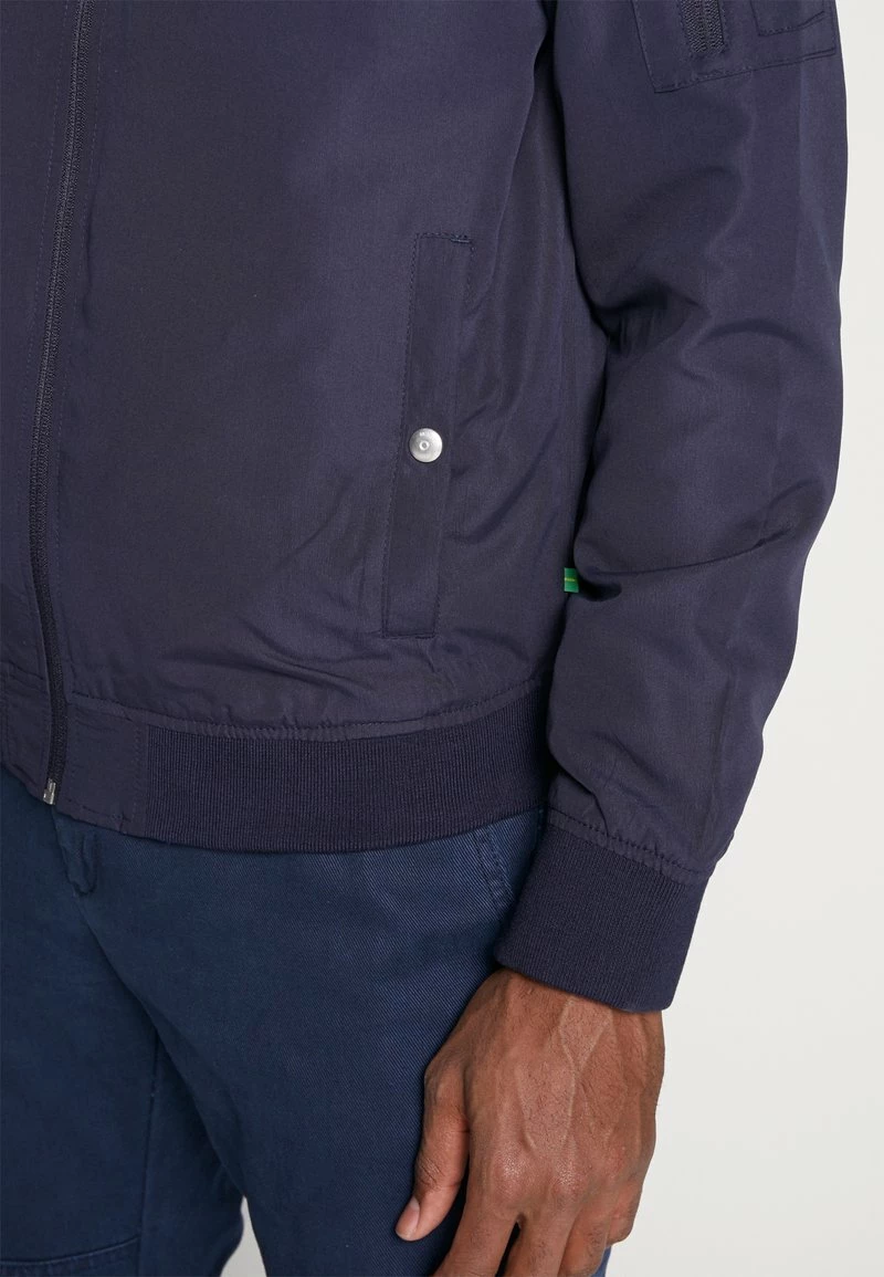 Only & Sons ONSJACK - Leichte Bomberjacke für Herren in Night Sky 4 Only & Sons ONSJACK - Leichte Bomberjacke für Herren in Night Sky – Bild 4