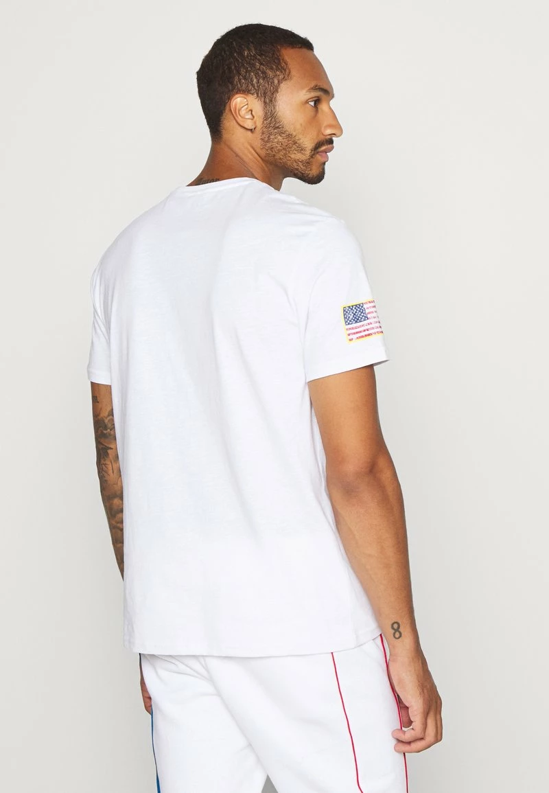 Only & Sons Herren ONSTOPGUN TEE - T-Shirt Print - Bright White | Premium Baumwolle | Modisches Design 3 Only & Sons Herren ONSTOPGUN TEE - T-Shirt Print - Bright White | Premium Baumwolle | Modisches Design – Bild 3