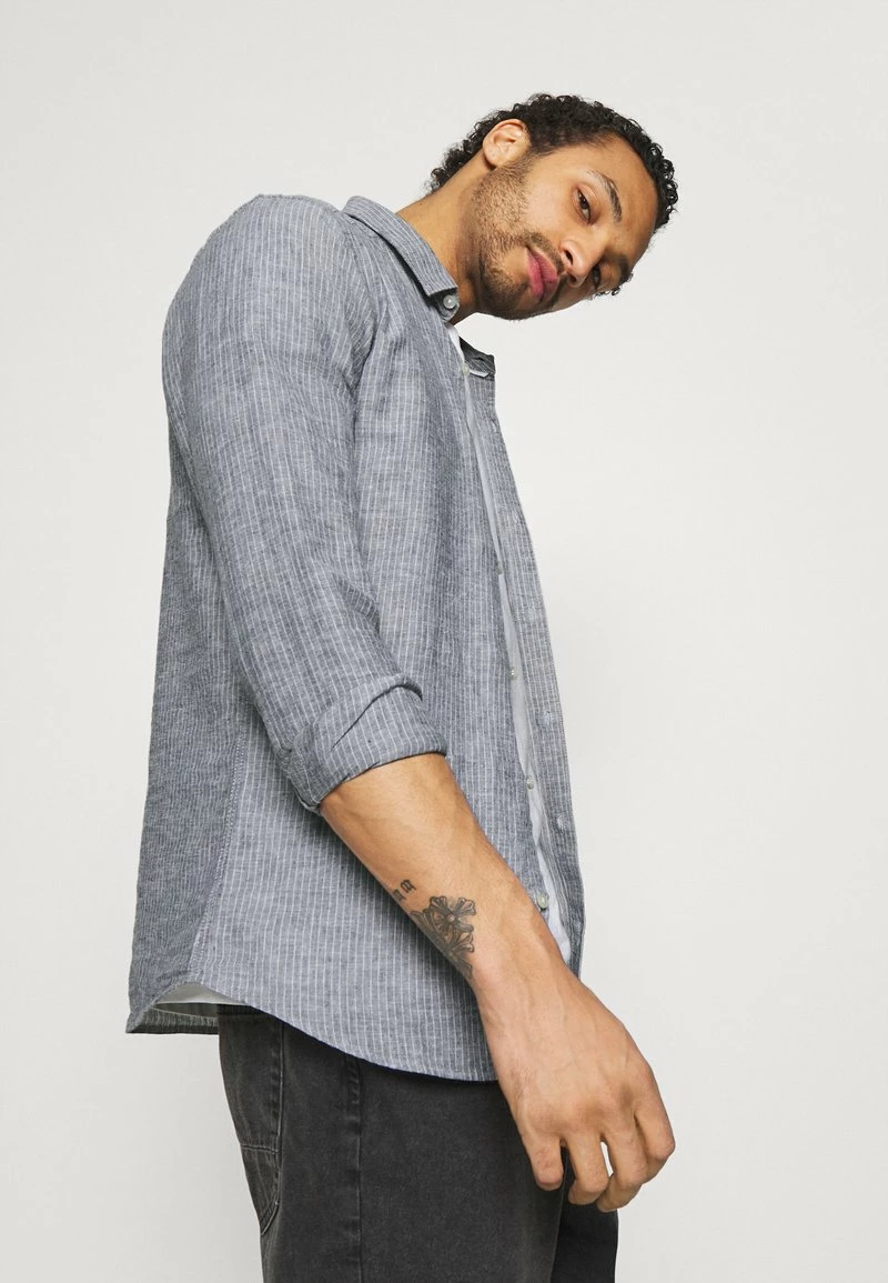 Only & Sons ONSCAIDEN STRIPE Hemd - Mottled Grey | Freizeithemd für Herren 4 Only & Sons ONSCAIDEN STRIPE Hemd - Mottled Grey | Freizeithemd für Herren – Bild 4