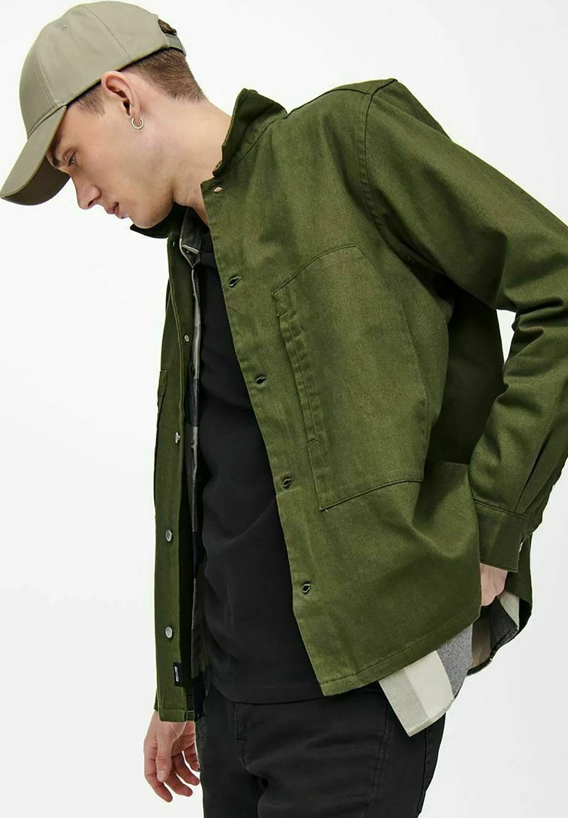 Only & Sons WORKWEAR Hemd Olive Night | Herren Freizeithemd | Modisches Herrenhemd 6 Only & Sons WORKWEAR Hemd Olive Night | Herren Freizeithemd | Modisches Herrenhemd – Bild 6