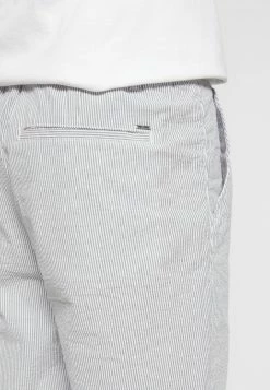 Only & Sons Herren ONSDEW - Chino Shorts in Hellweiß - Moderne und Bequeme Freizeitshorts für Männer 13 Only & Sons Herren ONSDEW - Chino Shorts in Hellweiß - Moderne und Bequeme Freizeitshorts für Männer -Only & Sons Geschäft 0d6864ee39424d15ae2ab3a5f68f9dcb