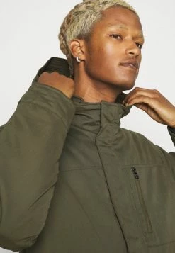 Only & Sons Herren ONSELLIOT - Wintermantel in Olive Night | Warme Parkas für Herren -Only & Sons Geschäft 0de0d908990746538441f05a67fbe701