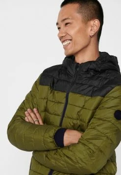 Only & Sons Herren ONSSTEVEN Übergangsjacke - Fir Green - Leichte Jacke für Herren -Only & Sons Geschäft 0f097ad1c5664e218d94f651fc8250cd