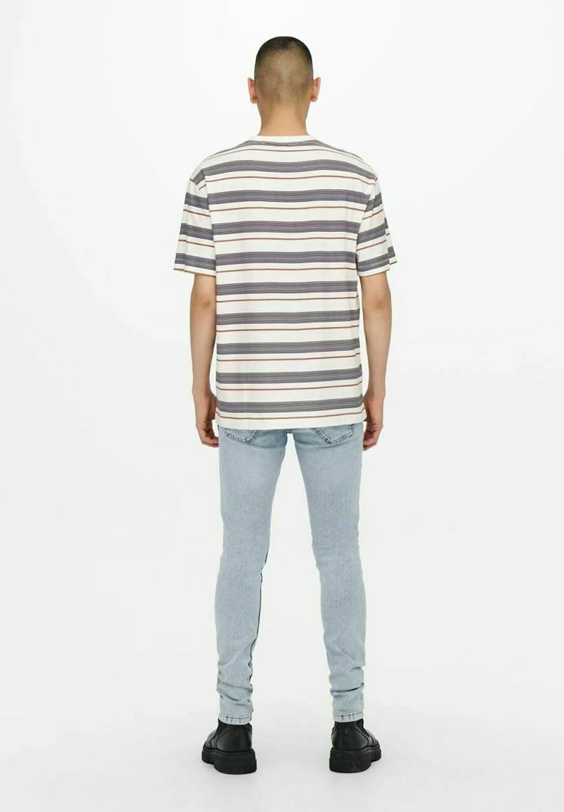 Only & Sons Herren RELAXED FIT T-Shirt Print - Star White | Bequem & Stilvoll 3 Only & Sons Herren RELAXED FIT T-Shirt Print - Star White | Bequem & Stilvoll – Bild 3