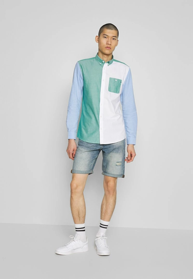 Only & Sons Herren ONSAVI LOOSE - Jeans Shorts - Blue Denim | Bequeme & Stilvolle Herrenshorts 2 Only & Sons Herren ONSAVI LOOSE - Jeans Shorts - Blue Denim | Bequeme & Stilvolle Herrenshorts – Bild 2