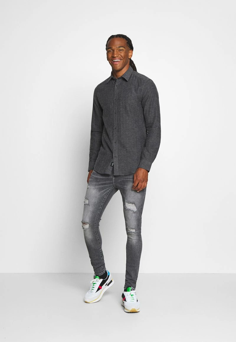 Only & Sons Herren ONSBRAD HERRINGBONE SHIRT - Hemd - Medium Grey Melange - Freizeithemd für stilvolle Herren 2 Only & Sons Herren ONSBRAD HERRINGBONE SHIRT - Hemd - Medium Grey Melange - Freizeithemd für stilvolle Herren – Bild 2