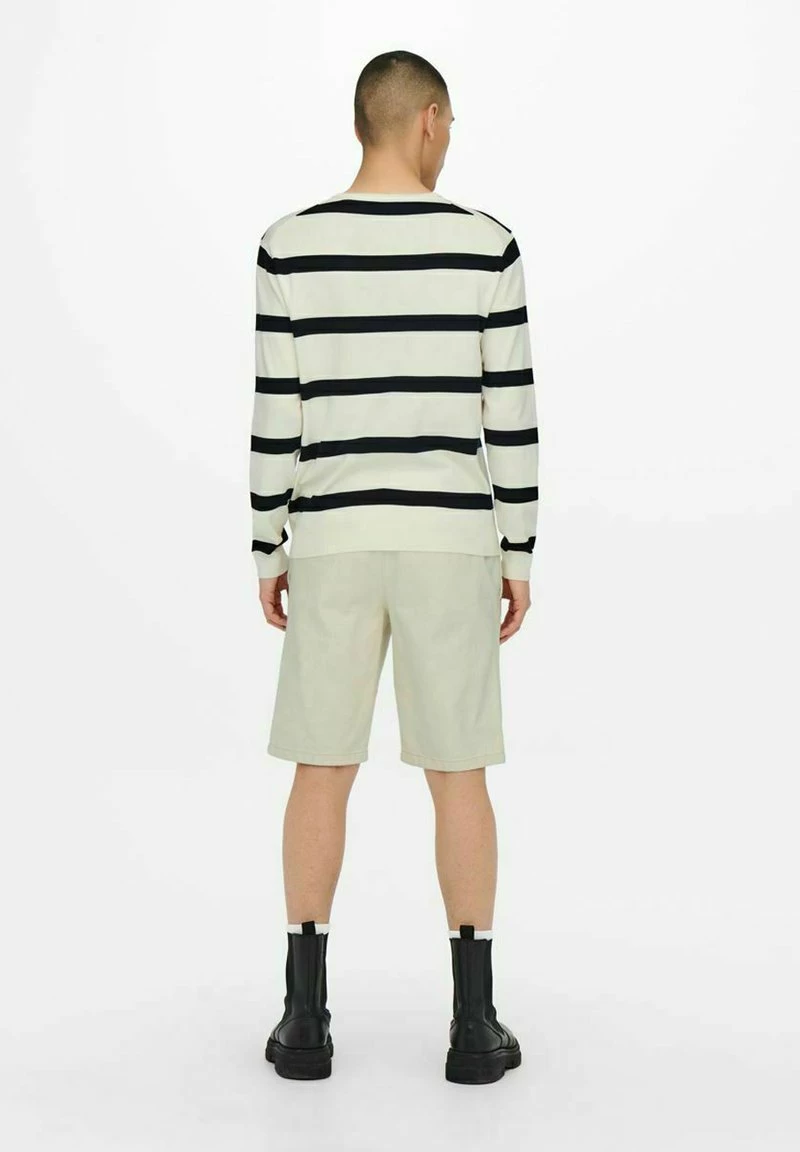 Only & Sons Herren Strickpullover - Star White | Modischer Herrenpullover | Warm & Bequem 3 Only & Sons Herren Strickpullover - Star White | Modischer Herrenpullover | Warm & Bequem – Bild 3