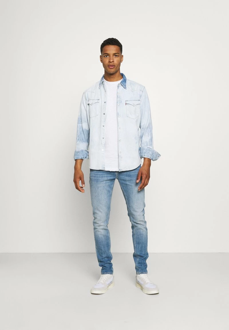 Only & Sons ONSBENNE - Basic T-Shirt für Herren in Bright White 2 Only & Sons ONSBENNE - Basic T-Shirt für Herren in Bright White – Bild 2