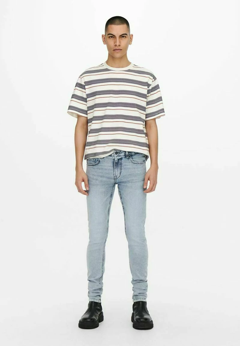 Only & Sons Herren RELAXED FIT T-Shirt Print - Star White | Bequem & Stilvoll 2 Only & Sons Herren RELAXED FIT T-Shirt Print - Star White | Bequem & Stilvoll – Bild 2