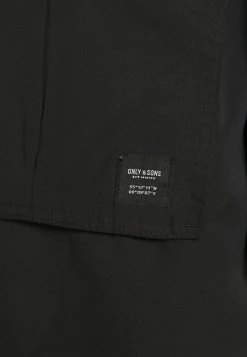 Only & Sons Herren ONSJACK Parka in Schwarz - Leichter Wintermantel für Damen -Only & Sons Geschäft 21259de480c3495b91164c2135c7ce51