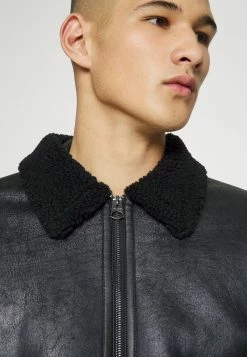 Only & Sons Herren ONSBEN AVIATOR Kunstlederjacke in Schwarz -Only & Sons Geschäft 238f61662d11495489fc454d5eb6f396