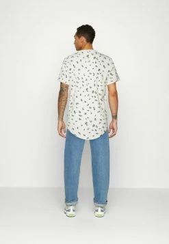 Only & Sons ONSTIMMY LONGY T-Shirt Print - Star White | Herren | Trendy & Bequem 7 Only & Sons ONSTIMMY LONGY T-Shirt Print - Star White | Herren | Trendy & Bequem -Only & Sons Geschäft 2441a6c2a38842b380199c0cbac2d69b