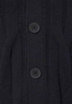 Only & Sons Herren ONSWILLET LIFE CABLE Strickjacke - Dark Navy | Trendige Strickjacke für Herren -Only & Sons Geschäft 26c0f4d7e920444fb2592aa1ac88f593