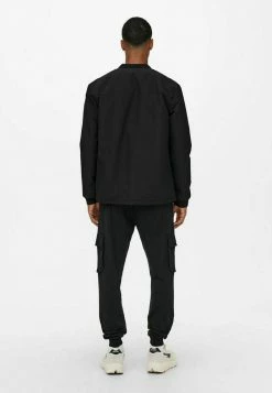 Only & Sons Herren Bomberjacke - Leichte Jacke in Schwarz | Moderner Stil für jede Jahreszeit -Only & Sons Geschäft 2c30d28de001494c97d5e31815b1aa87