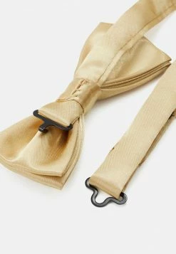 Only & Sons Herren ONSTRENT BOW TIE & EINSTECKTUCH SET - Golden Spice | Elegantes Accessoire-Set -Only & Sons Geschäft 2dd81c6f775d4badace2c0de1171bbef