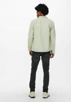 Only & Sons Herren ONSILVIO LIFE - Leichte Jacke in Pelican - Moderne Freizeitjacke für Herren -Only & Sons Geschäft 2dec207d88ef463285fc6fb896e15b04