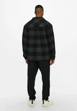 Only & Sons Herren Leichte Jacke - Black | Moderne Leichtjacke für jeden Anlass -Only & Sons Geschäft 2eb83ab071ab4fdcb5badb431c07be3c