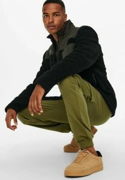 Only & Sons Herren MIT TUNNE - Cargohose - Khaki | Bequeme und stylische Cargohose für Herren 11 Only & Sons Herren MIT TUNNE - Cargohose - Khaki | Bequeme und stylische Cargohose für Herren -Only & Sons Geschäft 3399bf8c68f34e0a8d9e22d2feb7cc3a