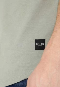 Only & Sons Herren T-Shirt Basic - Seagrass | Hochwertiges Baumwollshirt für jeden Anlass -Only & Sons Geschäft 33ab39ebf04641739aadadc23000ad4b