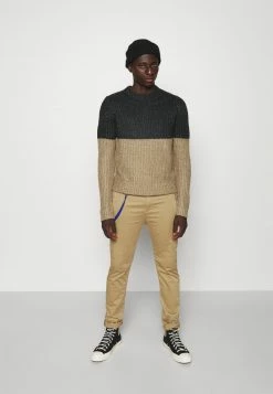 Only & Sons ONSNAZLO NAP BLOCK CREW NECK - Strickpullover - Chinchilla | Unisex -Only & Sons Geschäft 37beb70cd70e428b96421d24d6d58a68