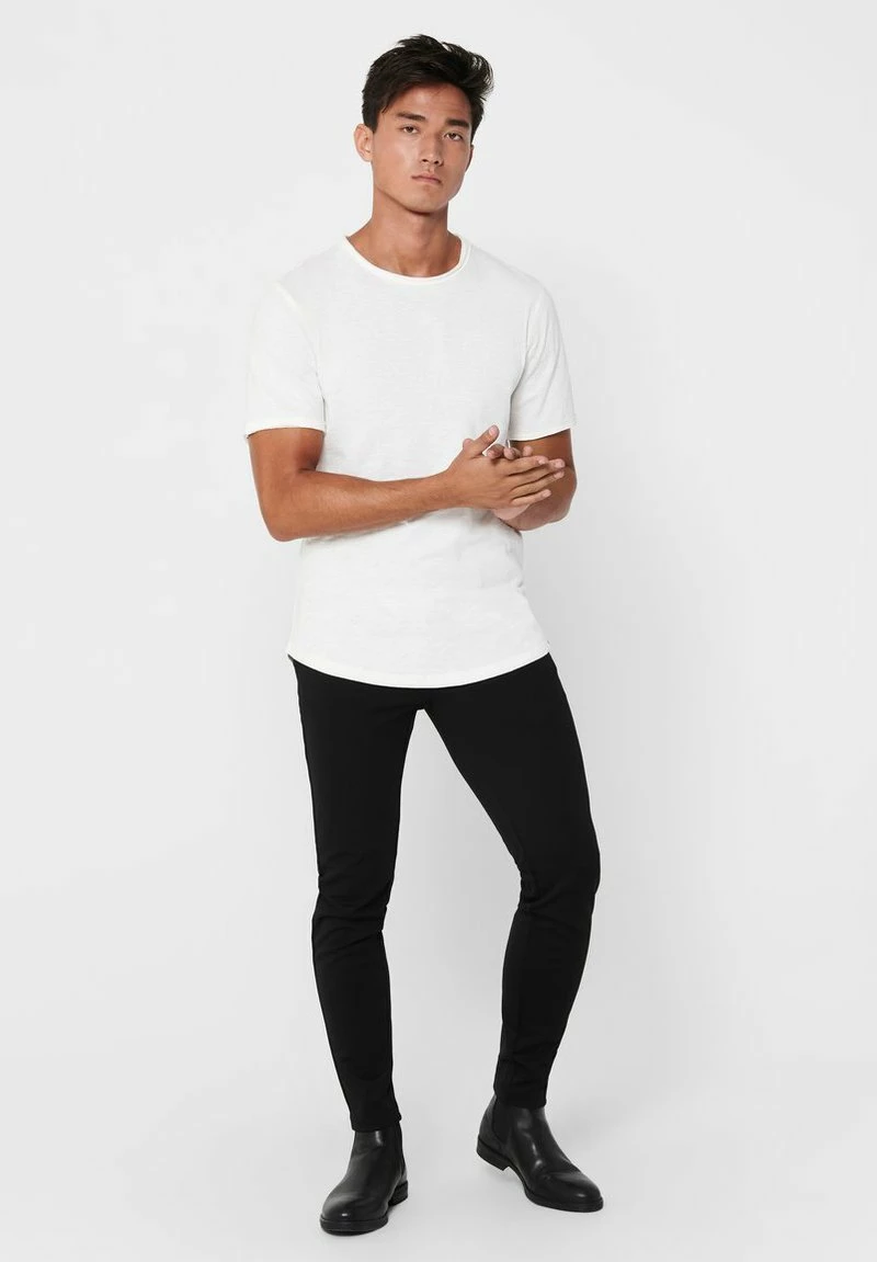 Only & Sons ONSBENNE - Basic T-Shirt 'Cloud Dancer' für Herren | Bequemes Baumwoll-Shirt 2 Only & Sons ONSBENNE - Basic T-Shirt 'Cloud Dancer' für Herren | Bequemes Baumwoll-Shirt – Bild 2