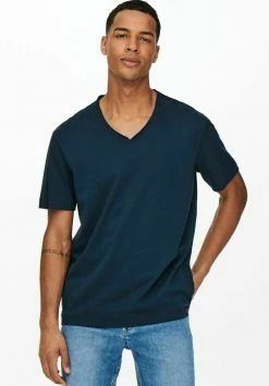 Only & Sons Herren T-Shirt Basic - Moonlit Ocean | Bequemes Basic-Shirt in Trendfarbe -Only & Sons Geschäft 3b622d2519af4cf5944b9d340565b015