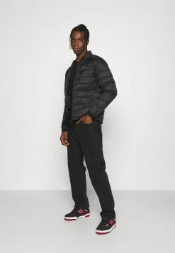 Only & Sons ONSALEX CREW NECK Strickpullover - Schwarz - Herren | Mode für jeden Anlass 7 Only & Sons ONSALEX CREW NECK Strickpullover - Schwarz - Herren | Mode für jeden Anlass -Only & Sons Geschäft 3d2ba34c25764cbe8f32f6f6c8bf0279