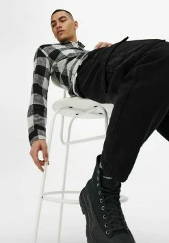 Only & Sons Herren Cargohose - Schwarz | Moderne Designhose für Herren -Only & Sons Geschäft 3f679ecf4f084b2f9f82bfdc1a450271