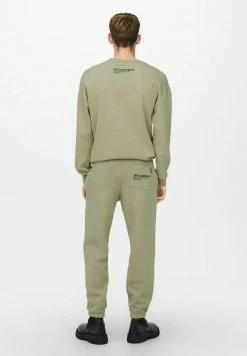 Only & Sons Herren Jogginghose - Pelican | Bequeme Freizeithose für Herren 6 Only & Sons Herren Jogginghose - Pelican | Bequeme Freizeithose für Herren -Only & Sons Geschäft 439f85d8eaaf4291b779ef790838877b