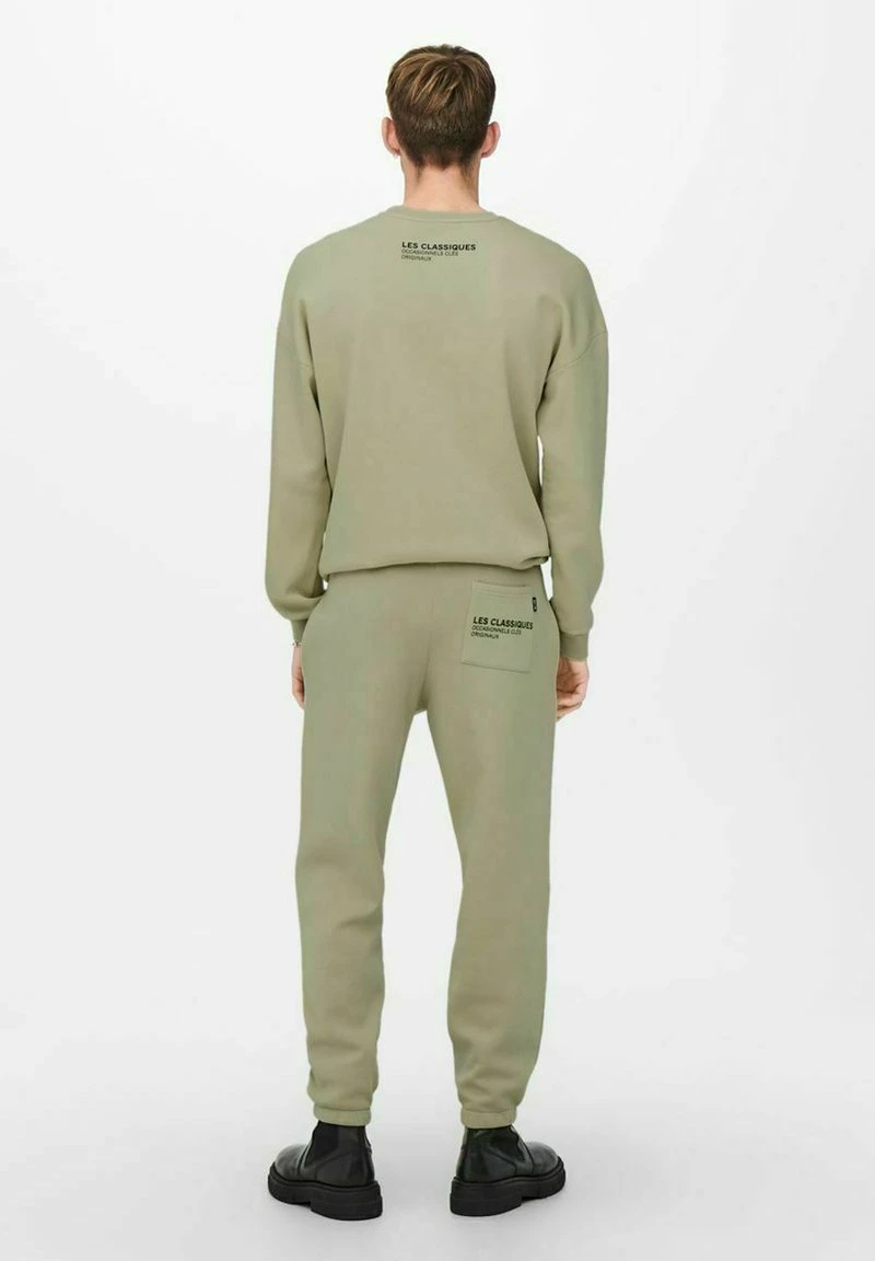 Only & Sons Herren Jogginghose - Pelican | Bequeme Freizeithose für Herren 3 Only & Sons Herren Jogginghose - Pelican | Bequeme Freizeithose für Herren – Bild 3