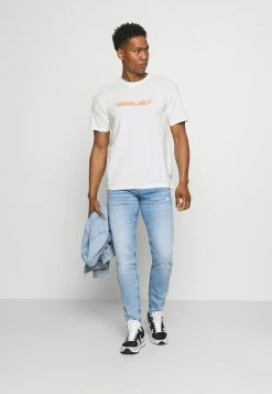 Only & Sons Herren ONSPINT RAGLAN TEE - T-Shirt Print - Star White | Moderne Herrenmode 9 Only & Sons Herren ONSPINT RAGLAN TEE - T-Shirt Print - Star White | Moderne Herrenmode -Only & Sons Geschäft 49e7af96487d41b598b057d454304115