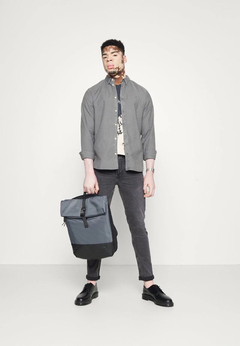 Only & Sons Herren ONSWARP LIFE - Slim Fit Jeans in Schwarz 2 Only & Sons Herren ONSWARP LIFE - Slim Fit Jeans in Schwarz – Bild 2