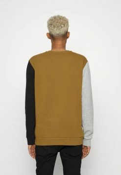 Only & Sons Herren ONSORIK LIFE CREW NECK Sweatshirt - Bequemes Kangaroo Design -Only & Sons Geschäft 4ff549abf5e74ee89b33eedf4cd287e6