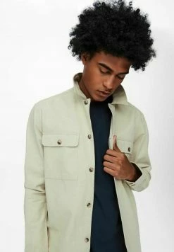Only & Sons Herren ONSILVIO LIFE - Leichte Jacke in Pelican - Moderne Freizeitjacke für Herren -Only & Sons Geschäft 56d1deaeca3e401ab66be5107bea063b