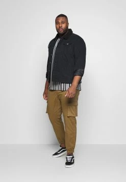 Only & Sons Herren ONSCAM CUFF - Cargohose mit Kangaroo-Tasche - Moderne Freizeithose -Only & Sons Geschäft 5e85e6ad57a143ec8aae62301af53ad2