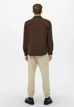 Only & Sons Herren Hemd - Chicory Coffee | Freizeithemd für stilvolle Herren 8 Only & Sons Herren Hemd - Chicory Coffee | Freizeithemd für stilvolle Herren -Only & Sons Geschäft 646a1dc12cdf47dc9d668f02369821c9