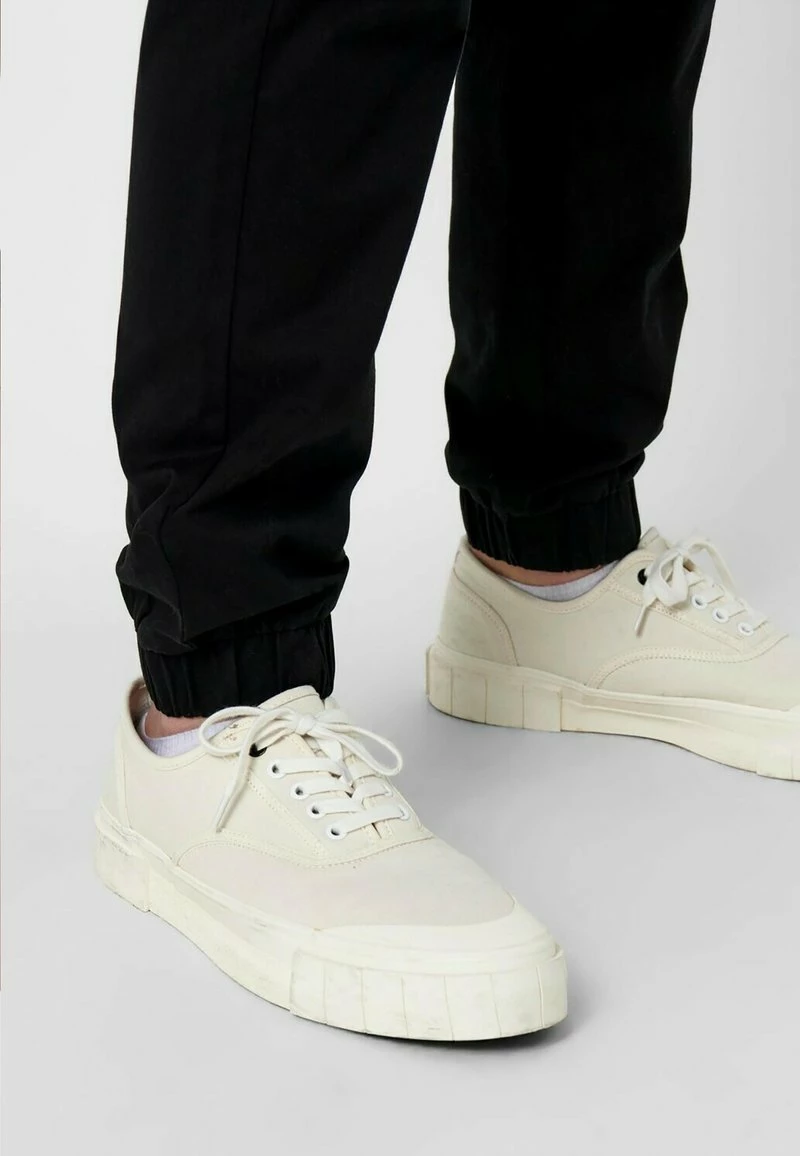 Only & Sons Herren Jogginghose Schwarz - Bequeme Freizeithose mit Elastikbund 5 Only & Sons Herren Jogginghose Schwarz - Bequeme Freizeithose mit Elastikbund – Bild 5