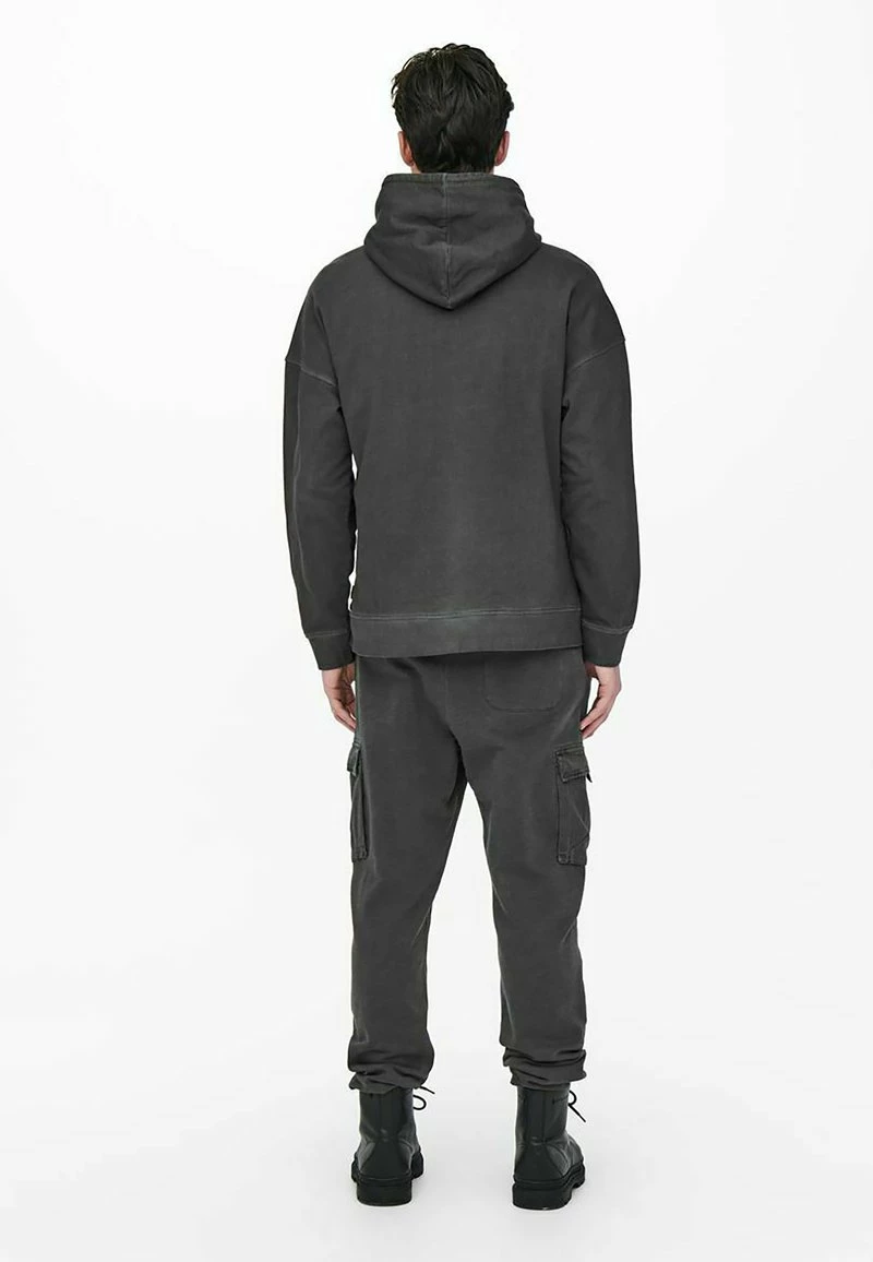 Only & Sons Herren Cargohose - Schwarz | Bequem & Stilvoll | Mode für Männer 2 Only & Sons Herren Cargohose - Schwarz | Bequem & Stilvoll | Mode für Männer – Bild 2