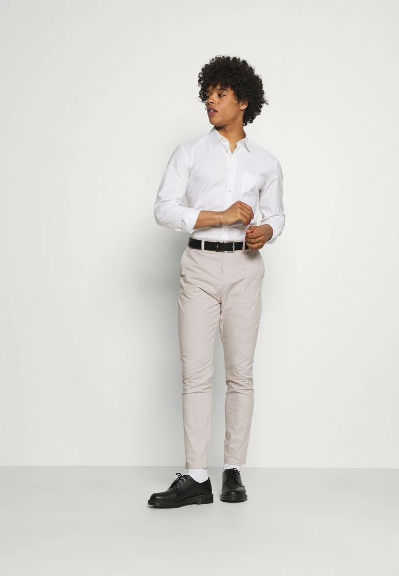 Only & Sons Herren ONSMARK LIFE NEW DROP TAPPANT - Stoffhose - Chinchilla | Elegante Herrenhose in modernem Design 2 Only & Sons Herren ONSMARK LIFE NEW DROP TAPPANT - Stoffhose - Chinchilla | Elegante Herrenhose in modernem Design – Bild 2