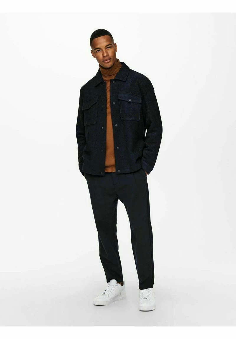 Only & Sons Herren Übergangsjacke - Leichte Jacke in Dunkelblau 2 Only & Sons Herren Übergangsjacke - Leichte Jacke in Dunkelblau – Bild 2