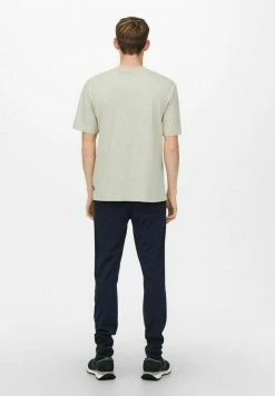 Only & Sons Herren T-Shirt Basic - Pelican | Modisches Basic-Shirt für jeden Anlass -Only & Sons Geschäft 77bdef2c1cfa46e281d217e5f523b48a