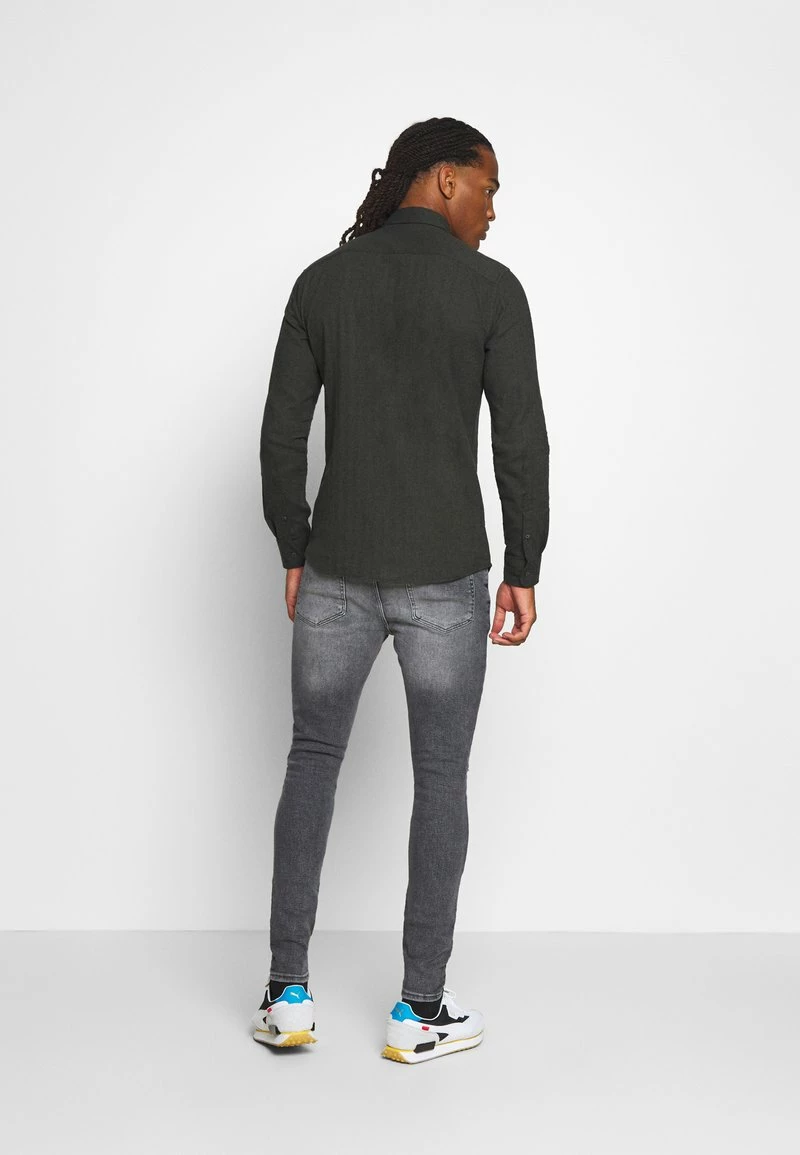 Only & Sons Herren ONSBRAD HERRINGBONE SHIRT - Hemd in Deep Depths | Freizeithemd 3 Only & Sons Herren ONSBRAD HERRINGBONE SHIRT - Hemd in Deep Depths | Freizeithemd – Bild 3