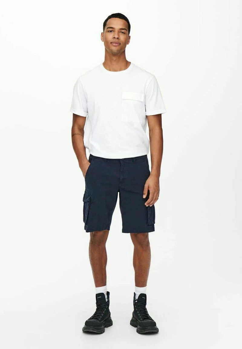 Only & Sons ONSMIKE Chino Shorts Night Sky - Moderne Herrenbekleidung für jeden Anlass 2 Only & Sons ONSMIKE Chino Shorts Night Sky - Moderne Herrenbekleidung für jeden Anlass – Bild 2