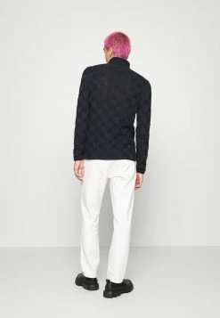 Only & Sons Herren ONSHELIX Strickpullover Dark Navy - Modischer Herrenpullover 8 Only & Sons Herren ONSHELIX Strickpullover Dark Navy - Modischer Herrenpullover -Only & Sons Geschäft 7a557f6c91154c899596df03b3f46f2b