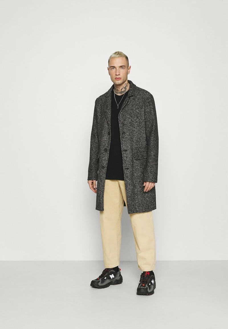 Only & Sons Herren ONSMILLENIUM LIFE TEE - Basic T-Shirt in Schwarz 2 Only & Sons Herren ONSMILLENIUM LIFE TEE - Basic T-Shirt in Schwarz – Bild 2