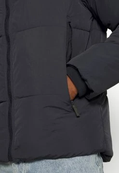 Only & Sons ONSTURBO Winterjacke für Herren - Dark Navy | Warme Winterjacke für kalte Tage -Only & Sons Geschäft 84efb16af9364c3d94c9ed45fa3be421