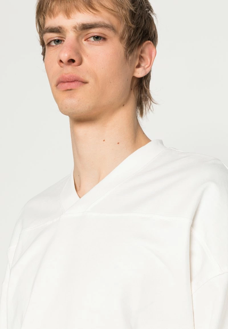 Only & Sons Herren ONSCLAYTON V-Neck Sweatshirt - Star Weiß - Bequem & Stilvoll 5 Only & Sons Herren ONSCLAYTON V-Neck Sweatshirt - Star Weiß - Bequem & Stilvoll – Bild 5