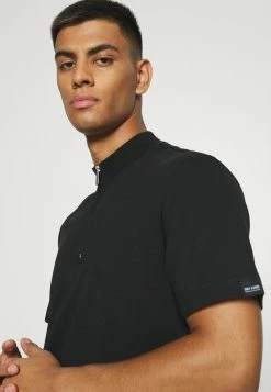 Only & Sons Herren T-Shirt Basic - Schwarz | Hochwertiges Basic-Shirt für jeden Anlass -Only & Sons Geschäft 8d73a353c4ce4b6dacece225664627fe