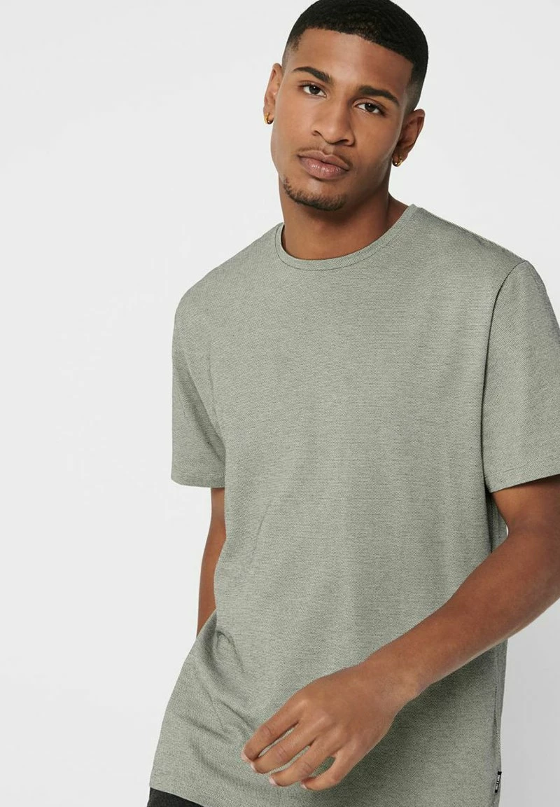 Only & Sons Herren T-Shirt Basic - Grau | Hochwertiges Basic-Shirt für jeden Anlass 4 Only & Sons Herren T-Shirt Basic - Grau | Hochwertiges Basic-Shirt für jeden Anlass – Bild 4